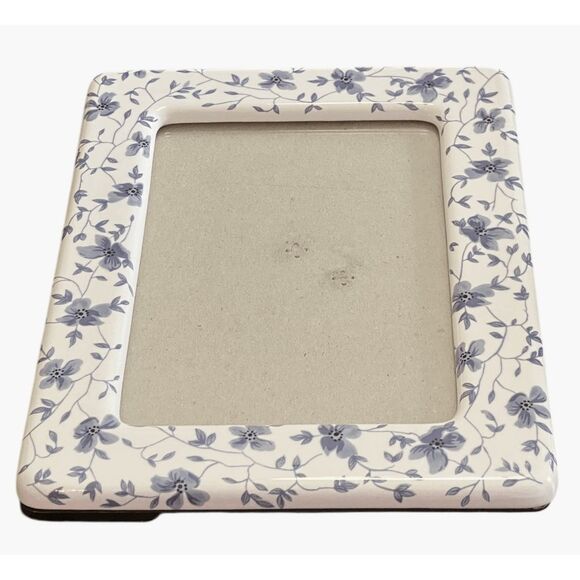 Blue & White Floral Ceramic Picture Photo Frame Vintage 5 x 7 - Picture 3 of 5